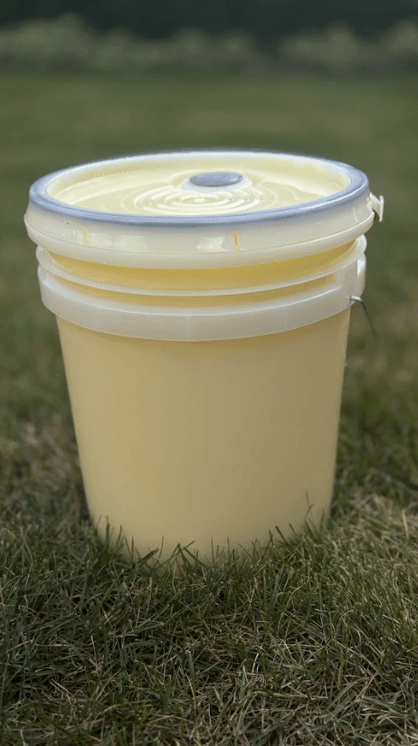 Easy to Use 5 Gallon Buckets with Handle